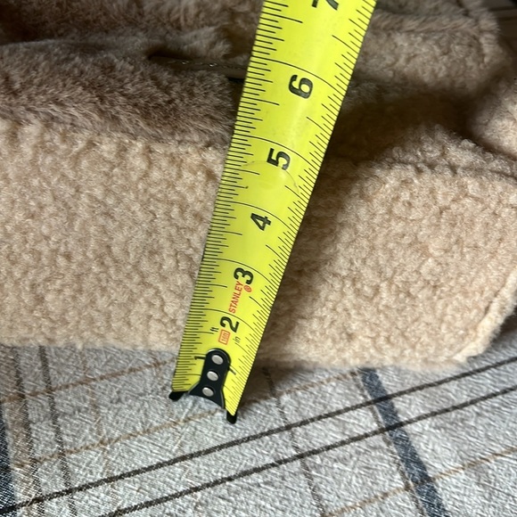 BCBGeneration Beige Patchwork Faux Fur Mixed Media Boxed Satchel Small Tote - Picture 8 of 11